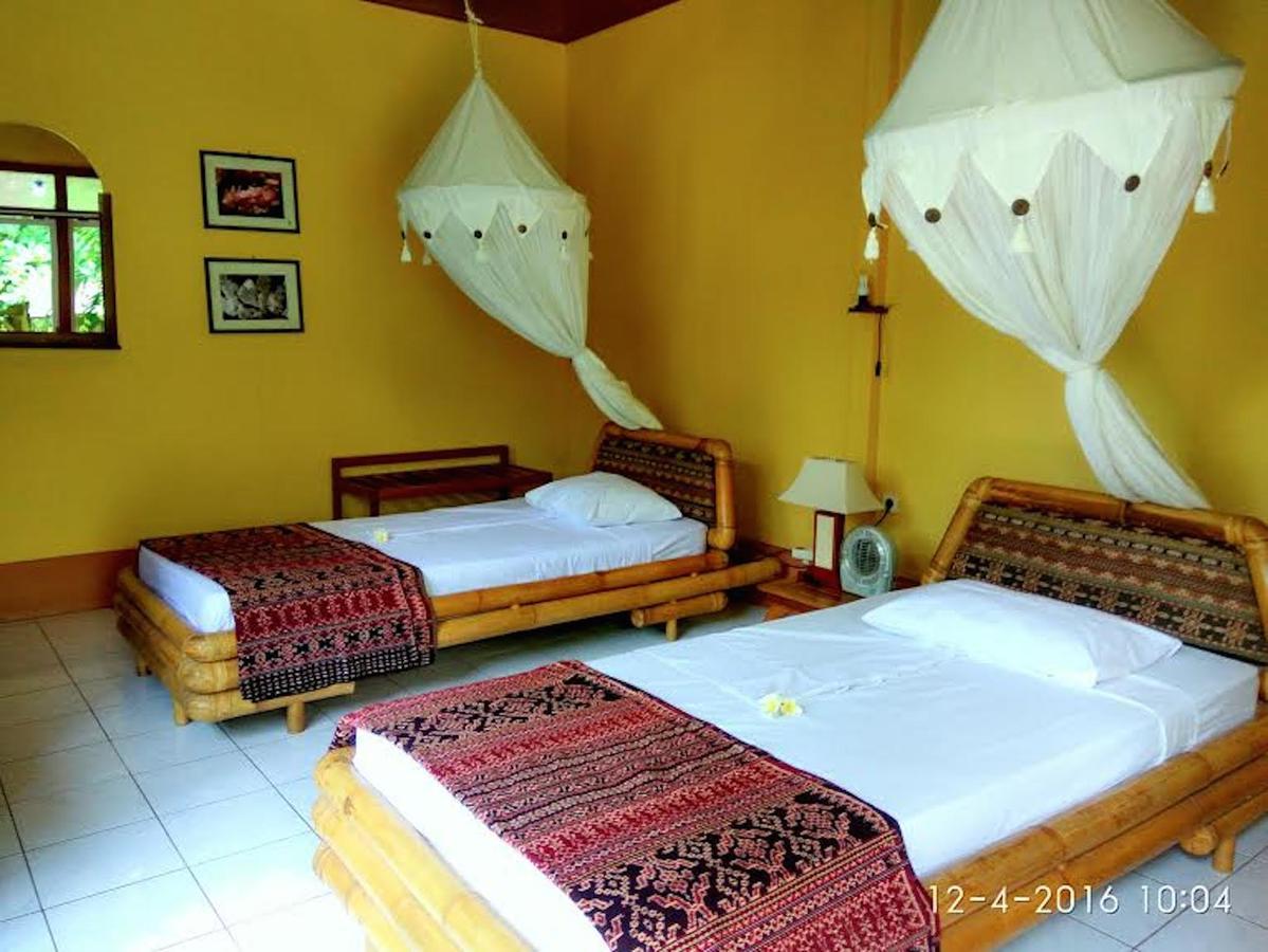 Sea World Club Beach Resort & Dive Center Maumere Extérieur photo