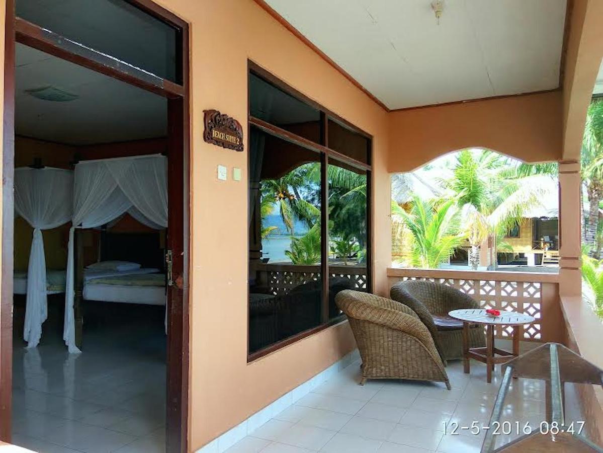 Sea World Club Beach Resort & Dive Center Maumere Extérieur photo