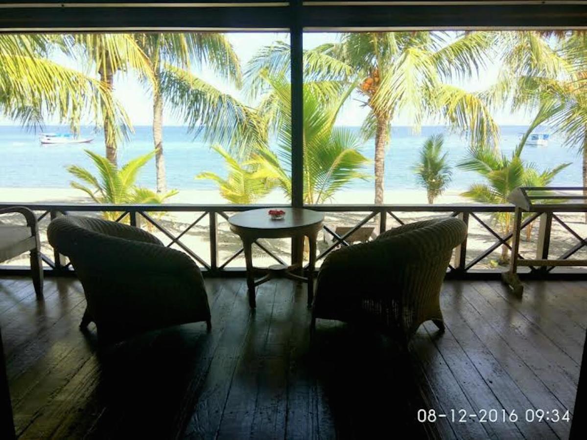 Sea World Club Beach Resort & Dive Center Maumere Extérieur photo